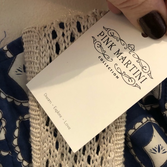 Vest - Picture 2 of 3